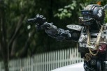 Blomkamp na filmsko platno donosi novu društvenu polemiku - Chappie