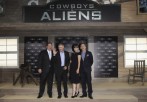 Olivia Wilde, Harrison Ford i Daniel Craig izazvali histeriju obožavatelja na premijeri filma 'Kauboji i izvanzemaljaca'