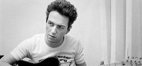 Film o Joeu Strummeru, pjevaču benda The Clash