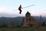 Posljednji armenski plesač na žici u kinu Grič